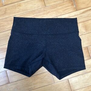 Lululemon Wunder Train High-Rise Shorts- 4” - Size 18